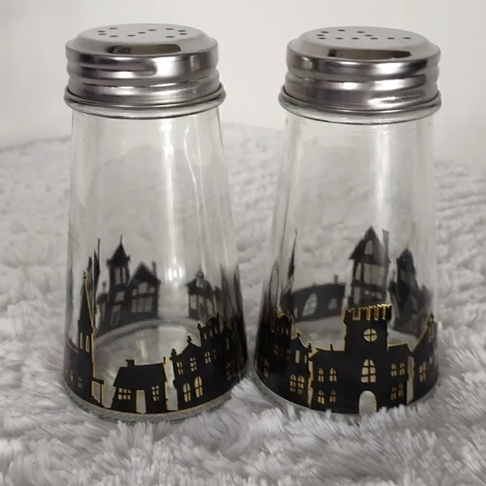 American Atelier Haunted House Salt&Pepper Set